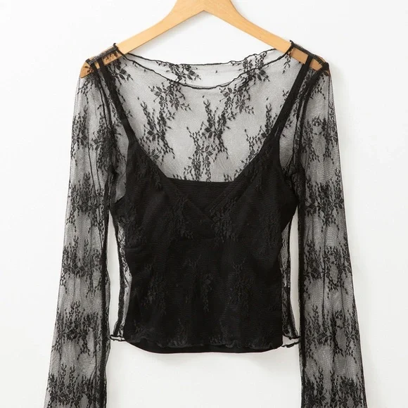 B204 Black Lace Mesh Crochet Splicing Slim Fit Long Sleeve Blouse - Picture 3 of 5